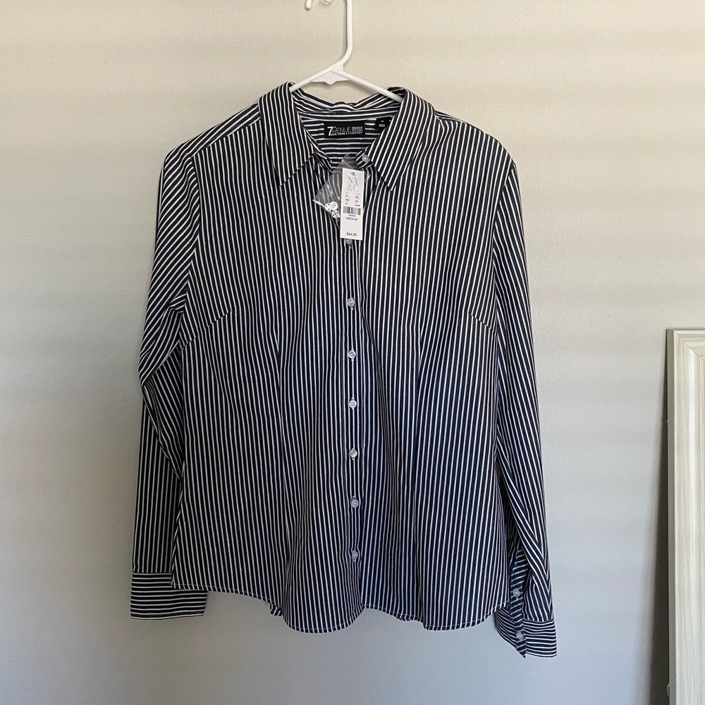 Women’s medium Black and white stripe top